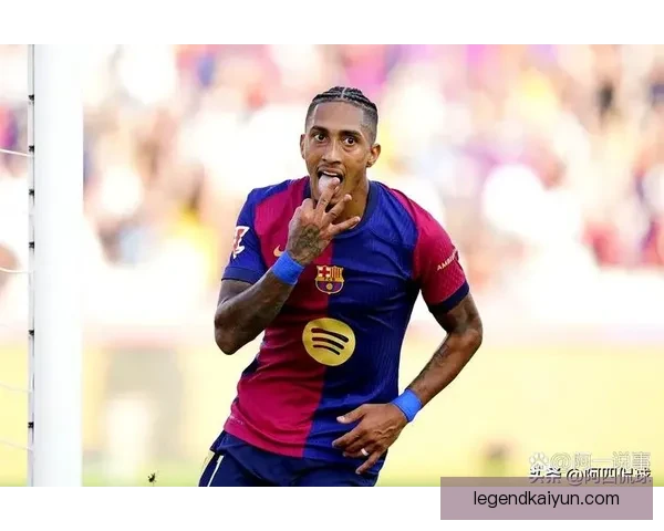 拉菲尼亚回归英超绯闻引发球迷关注，未来动向仍待确认