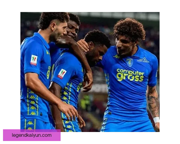 足球巨星再度破门，助力球队迎来关键胜利，状态回暖势头明显