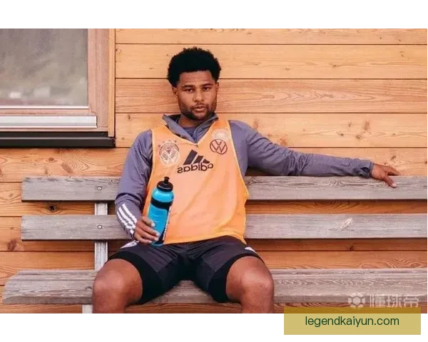 格纳布里近期比赛状态持续提升，展现出稳定表现引人关注